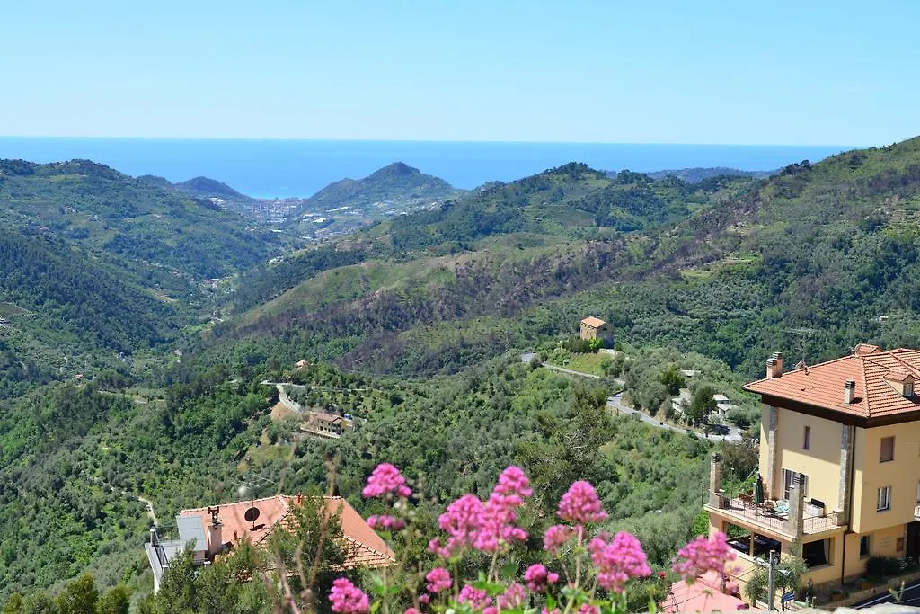 Hotel La Riana Perinaldo 3*,